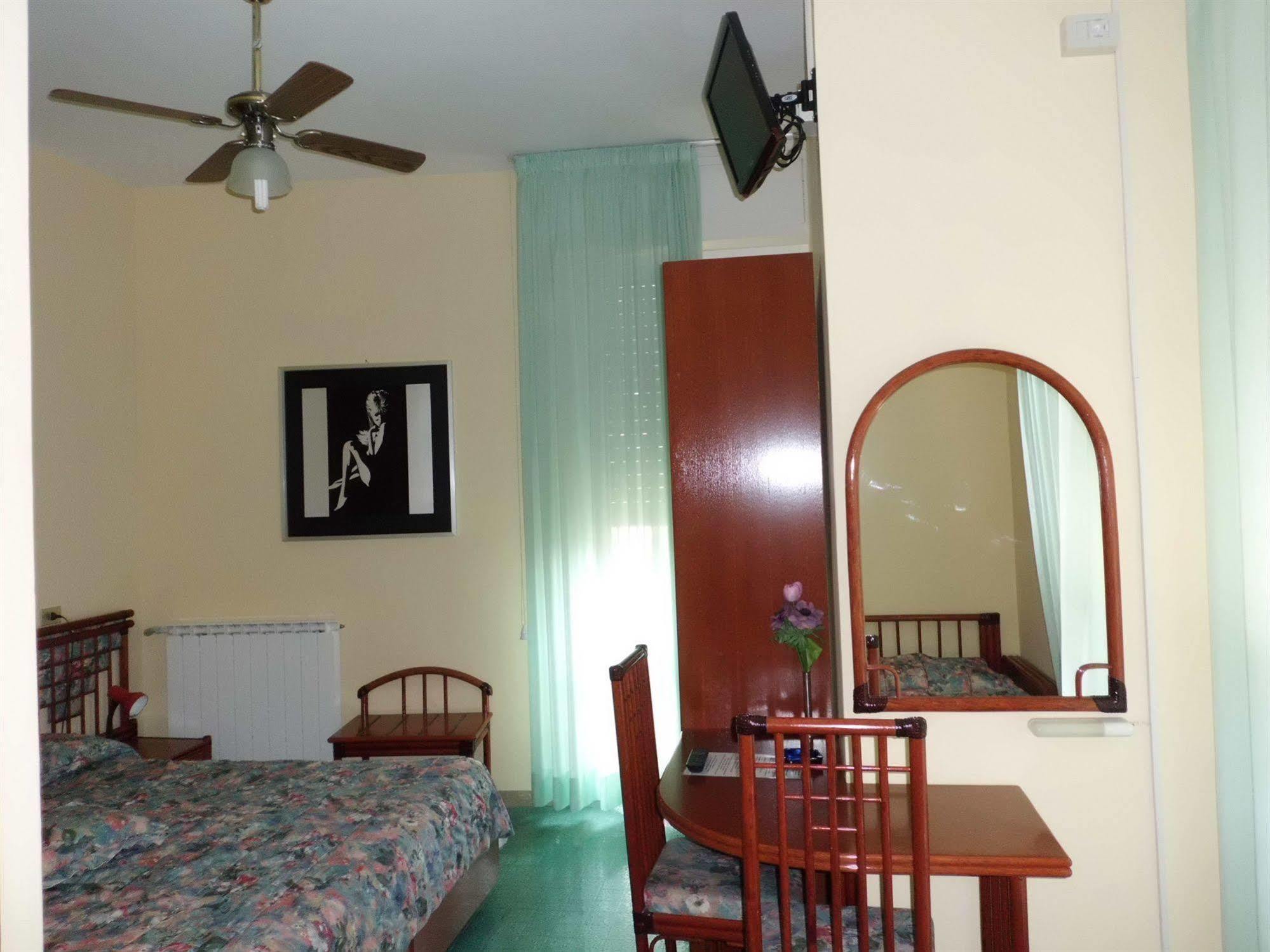 Hotel 5 Terre Monterosso al Mare Exterior photo